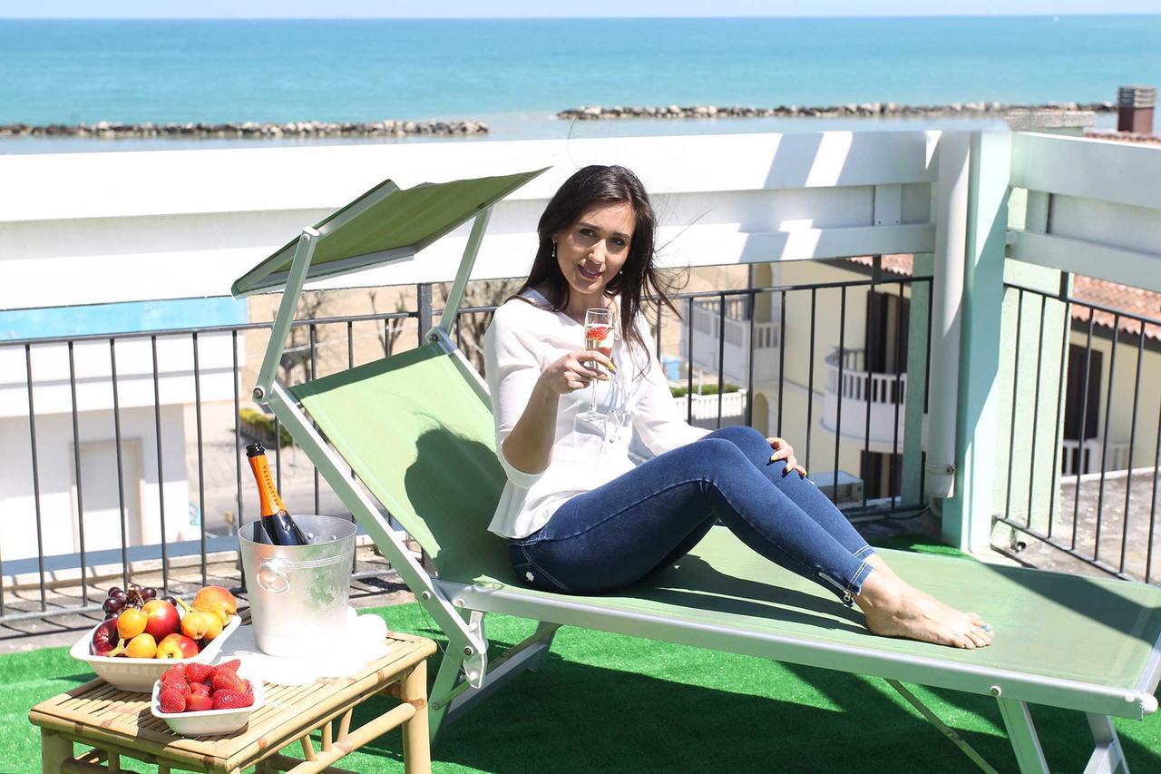 Hotel Dolores Rimini Luaran gambar