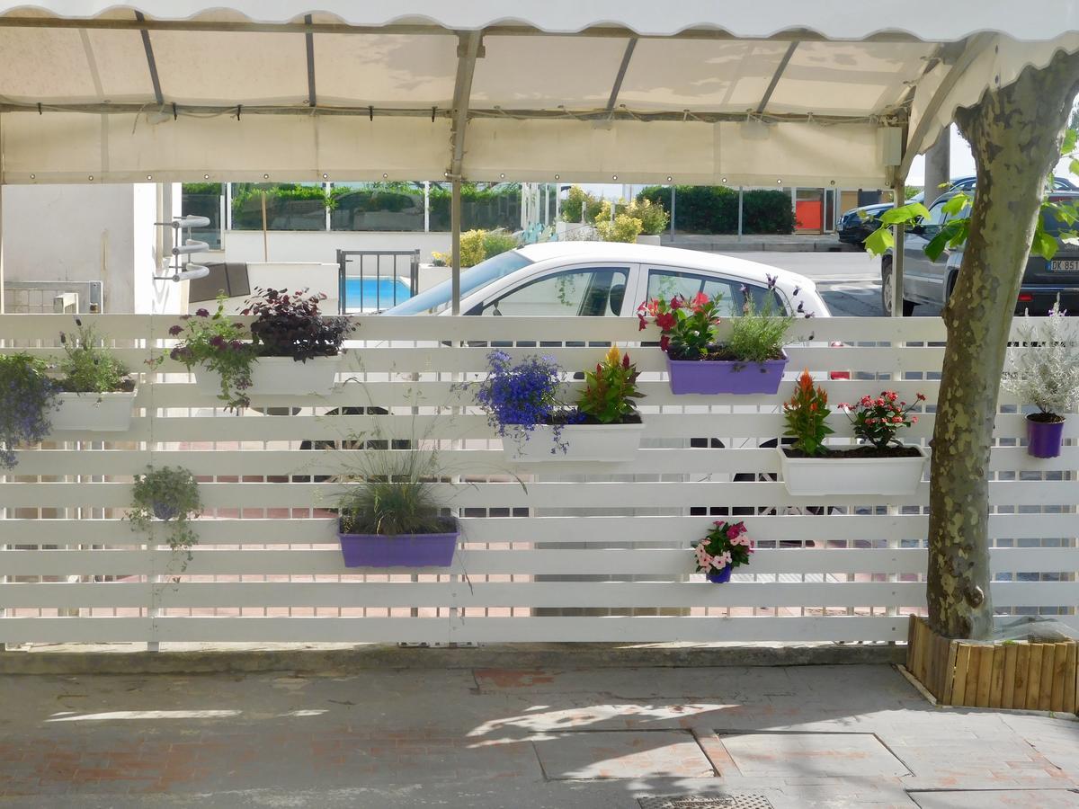 Hotel Dolores Rimini Luaran gambar
