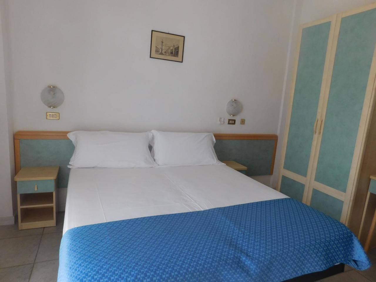 Hotel Dolores Rimini Luaran gambar