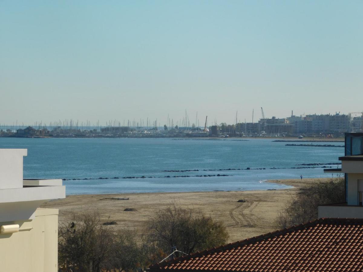 Hotel Dolores Rimini Luaran gambar
